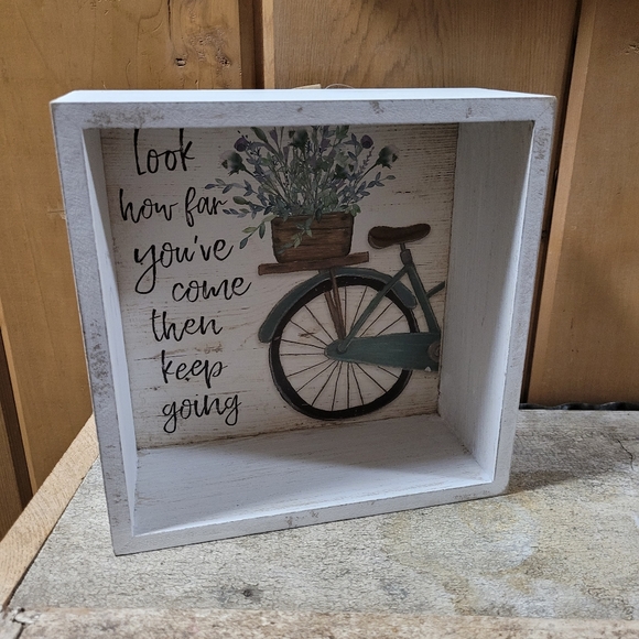 NWT Keep Going Bicycle Wall Box. - Picture 2 of 5